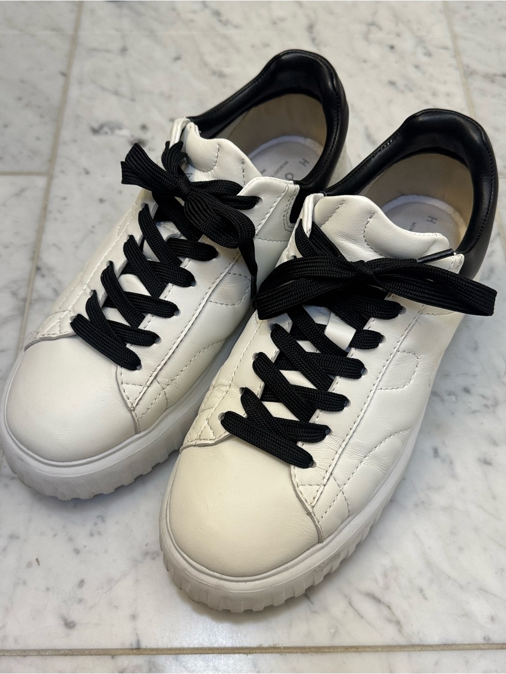 Hogan Sneakers White and Black Low-Top Leather Sneakers - women size 8